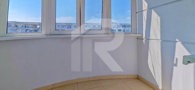 Piata Alba Iulia 3 camere chirie